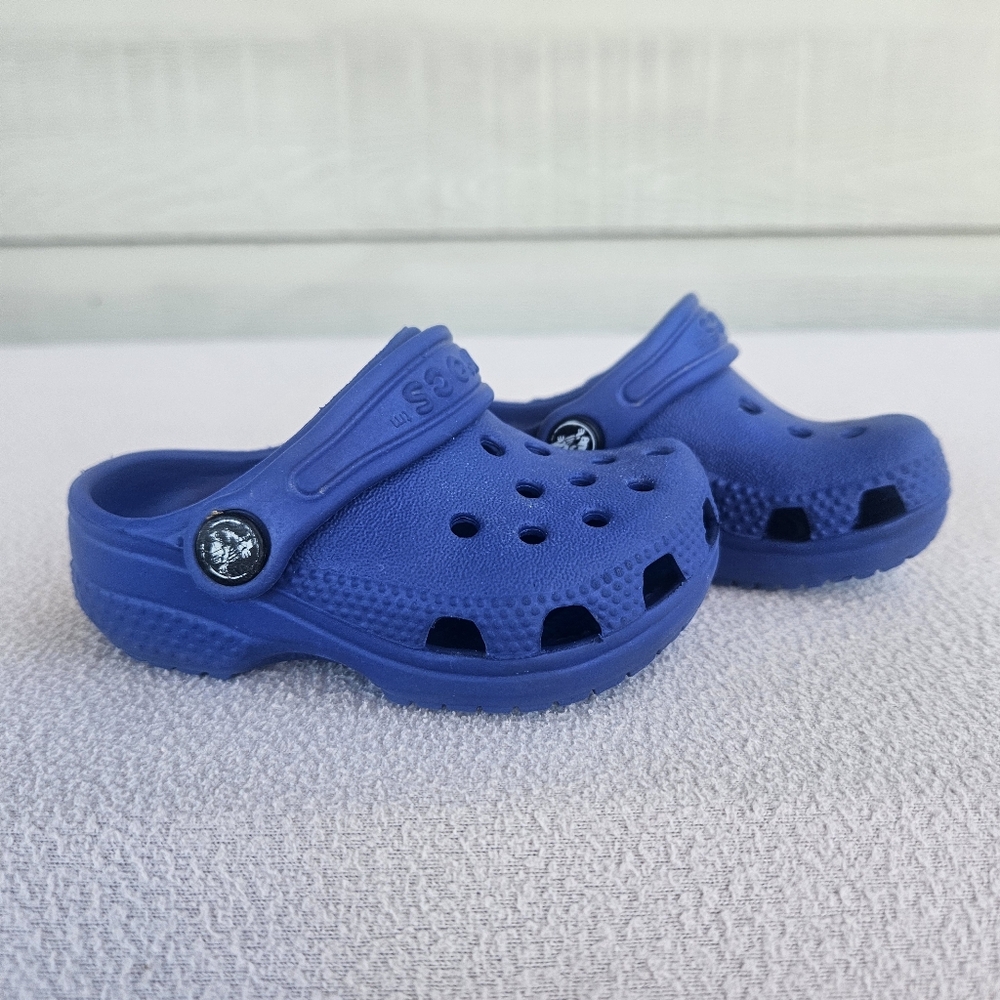 Crocs Classic Clog Baby Toddler SZ 2 3 Slip-On Blue Water Shoes Unisex My First